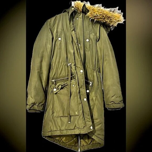Neiman Marcus Jackets & Blazers - heavy weighted ladies tts L beautiful new Olive Green Parka with Faux Fur Trim
